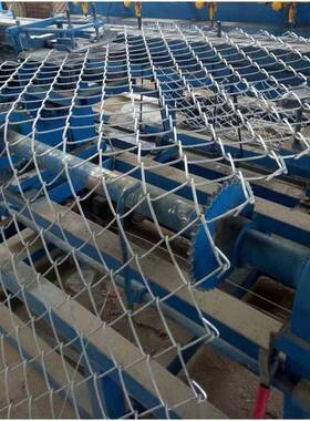 镀锌铁丝养殖菱钢网XOS丝拦网山果区园圈地形铁丝防护网勾花网