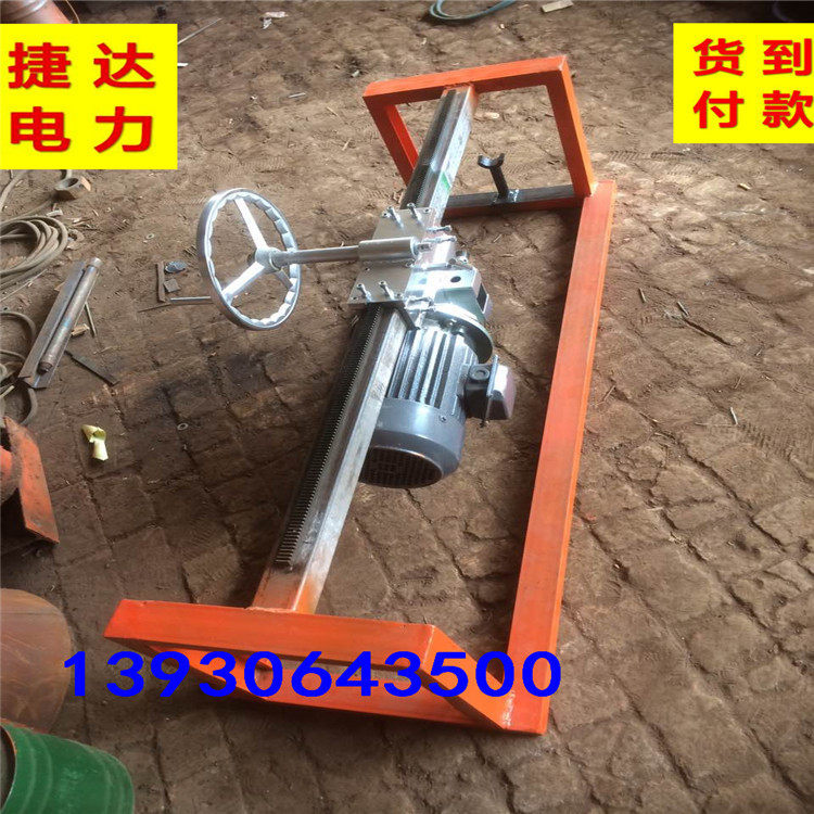 两个人操作的小型过路钻孔机水平横向打孔机