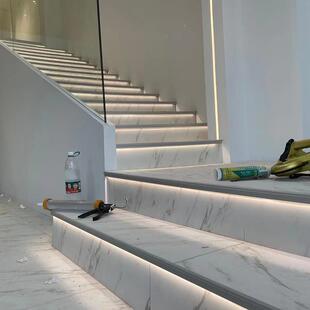 楼梯暗踏步装瓷砖地SCP-AN8板收边收口条发光梯步灯带压感应台阶