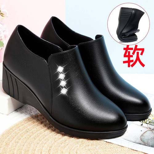 正品妈妈鞋子软底女舒适春季中单鞋2粗023年新中年女款鞋跟真皮跟