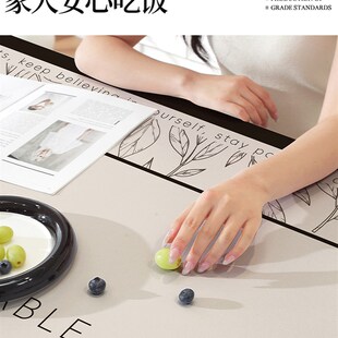 轻奢法式复古圆桌桌垫防水,防油,防烫,免洗皮革,中世纪风格圆桌桌