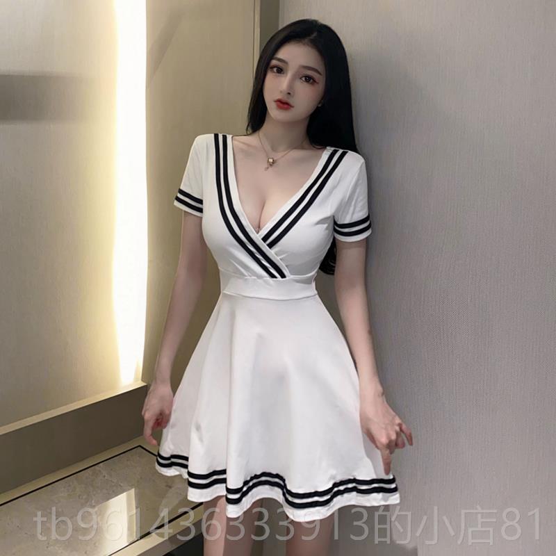 新款气露胸短袖低V领性感技术员服工作裙子Ktv浴衣公主制服质女胸图片