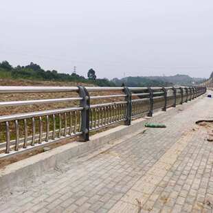 公路桥梁护栏支架防撞保护栏隔离扶手牛角支架护栏铸铁支撑架焊接