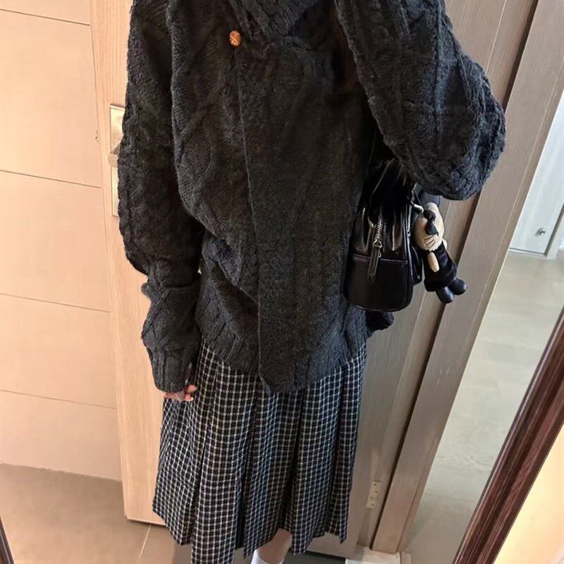 加厚版!覆古黑色麻花翻领毛衣开衫女秋冬新款宽松针织衫上衣外套