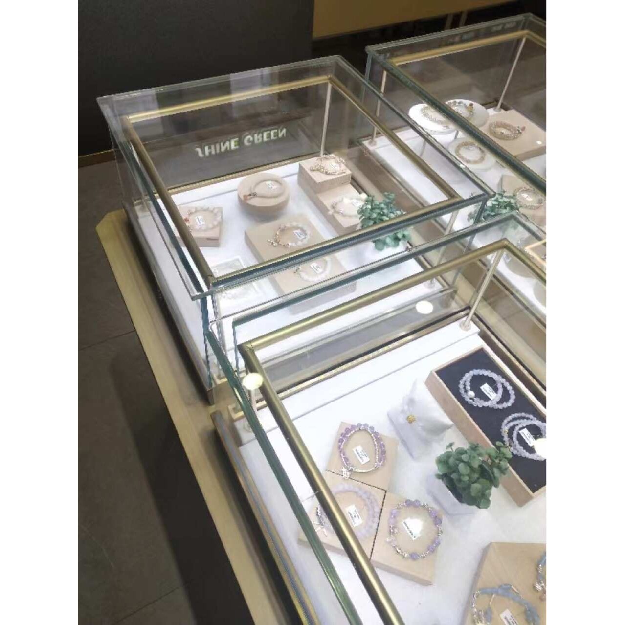 珠宝展示柜灯 立杆灯 圆弧灯条 黄金珠宝柜立杆灯 龙门架灯