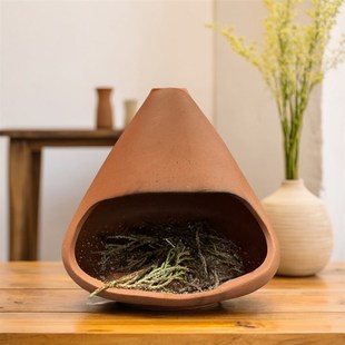 用于点燃高山藏香柏的陶瓷香炉