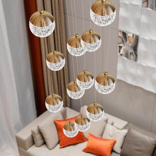 客厅中空大吊灯复式楼梯公寓挑高跃层loft别墅大厅旋转楼梯长吊灯