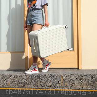 正品行女李箱密码拉杆24寸26箱加厚学生大容量旅行机皮箱登子男万
