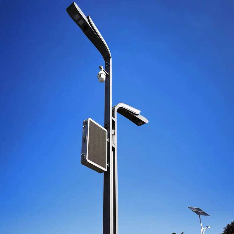 供应一体化5G智慧路灯城市智能照明综合杆户外公园远程控制双头灯