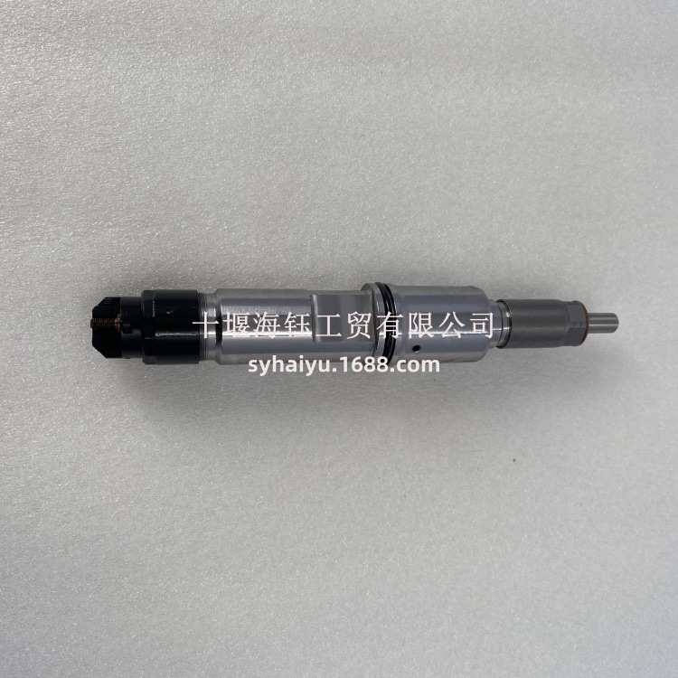 适用于东风商用车柴油发动机共轨喷油器0445120142