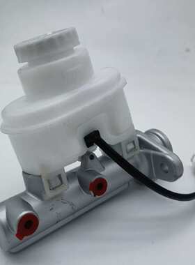 3540120-P00适用于长城风骏皮卡刹车总泵制动器耐磨适配主缸