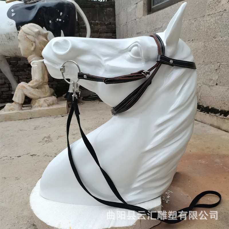定制玻璃钢马头半身马穿墙马雕塑仿真动物飞马户外宽窄巷子装饰品