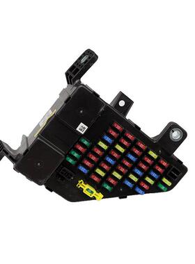 911102E001适用于现代图森保险丝盒2.0CRDi 103kW D4EA 156654