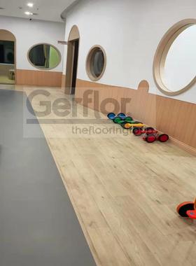 公法洁弗乐柏莱灵ZIH动pvc地板复合卷材木纹耐磨学校国办塑胶地板