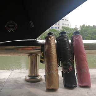 色胶面料强防紫外线超轻遮阳伞3折铅笔伞防风太阳伞折叠防UV 包邮