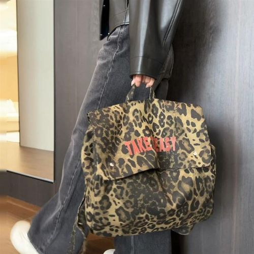 潮酷豹纹帆布双肩包2024新款牛仔布大容量旅行背包辣妹包学生书包