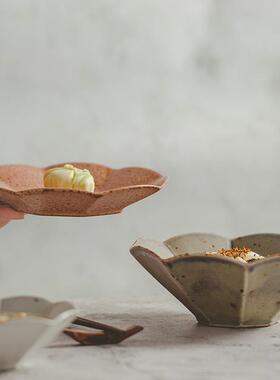 莳XRY绘金日式角碗碟设计缮感小寸众粗陶5寸吃饭碗7面碗菜盘家八