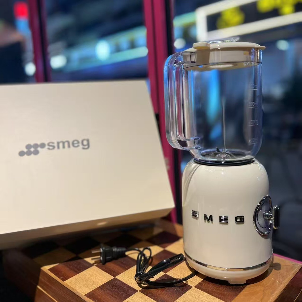 SMEG斯麦格多功能小型蔬菜水果榨汁机家用便携式全自动破壁搅拌机