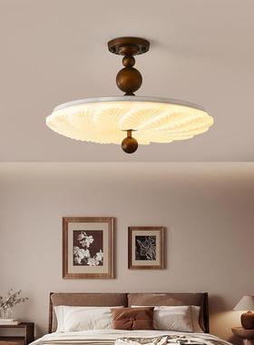 卧室吸顶奶灯灯中古油书房主间卧法式复古全光谱衣帽83115创意护