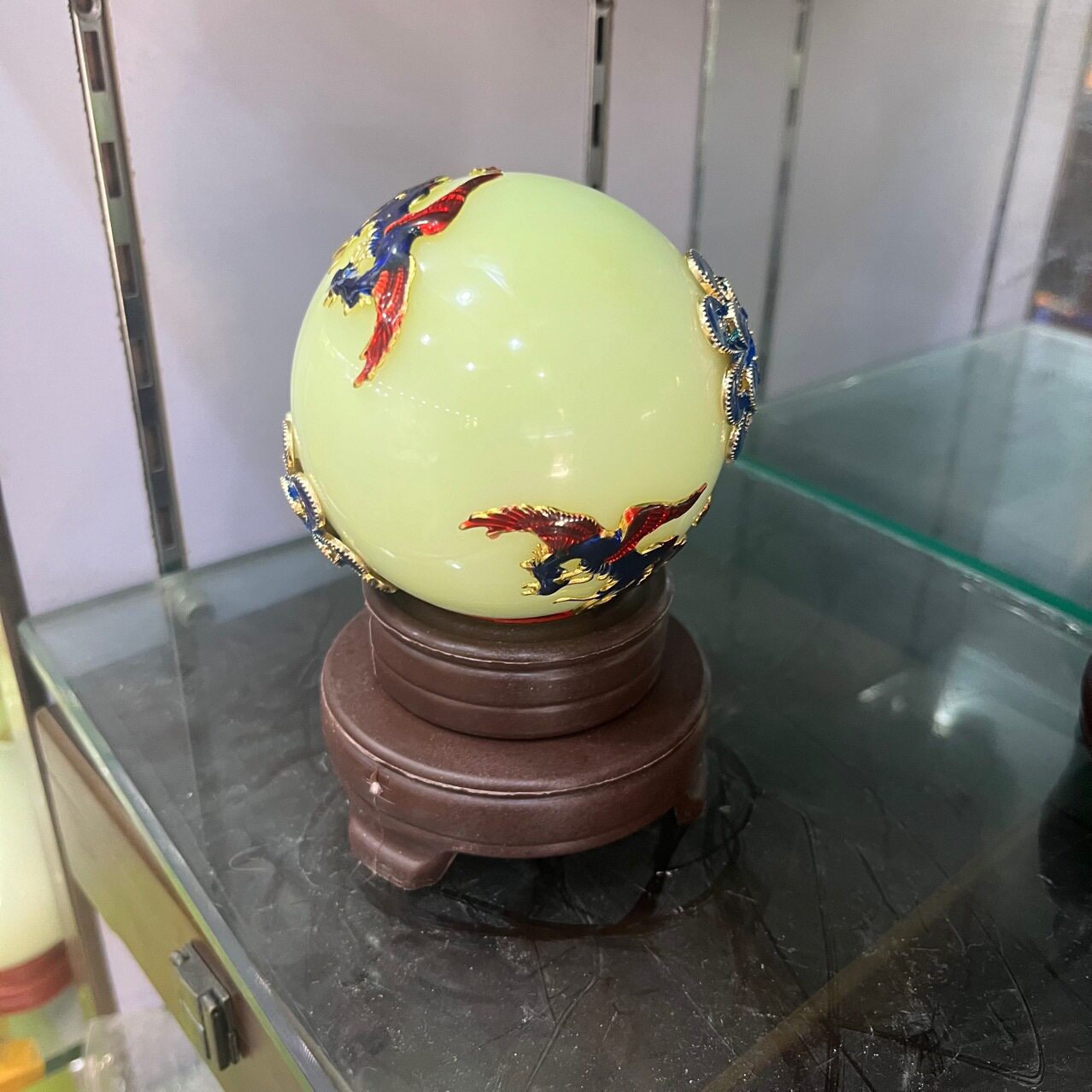 树脂工艺金属镶嵌夜光球摆件
