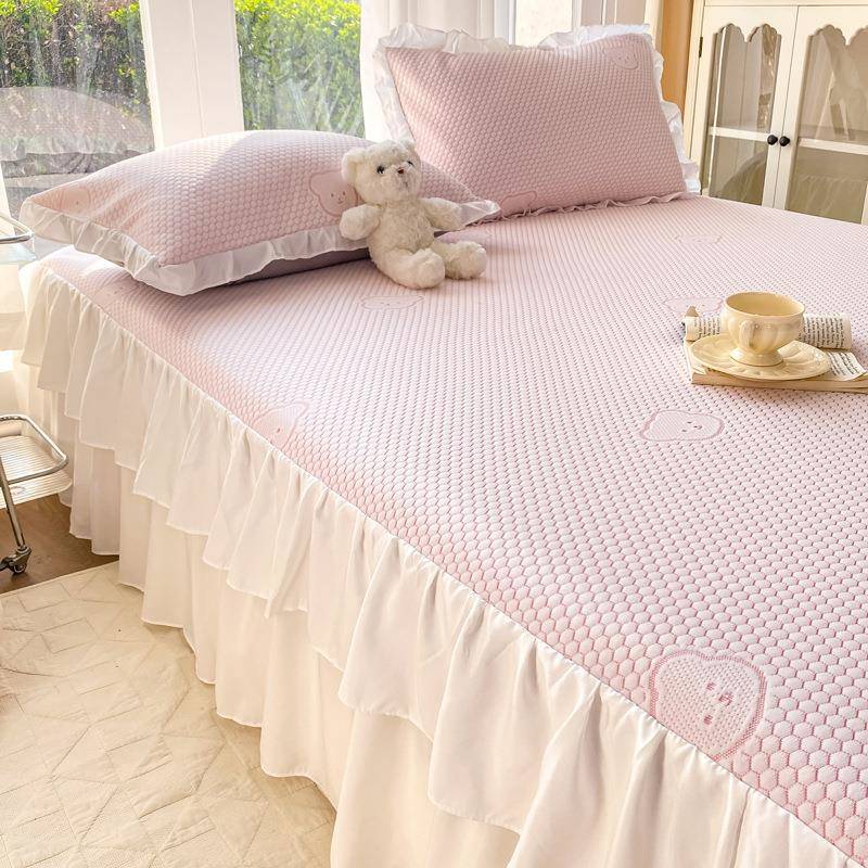 QJO直款播A类小冰熊冰豆裙豆冰丝席床三单件套可机洗折叠床床笠