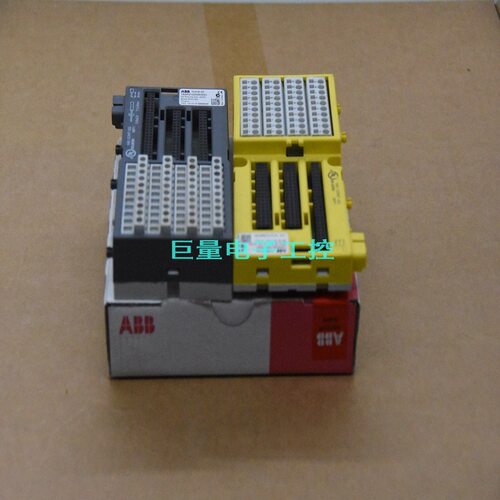 3HAC031977-001/04 DSQC633   机器人驱动主板工业自动化控制备件