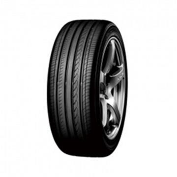 横滨/优科豪马轮胎215/45R18 V551 89W
