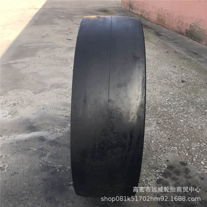 前进1100-20光面压路机轮胎胶轮压路机轮胎配内胎垫带