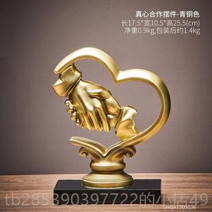 新款合作共握手摆件桌面诚信公室装饰公司品商务送礼乔迁开业赢礼