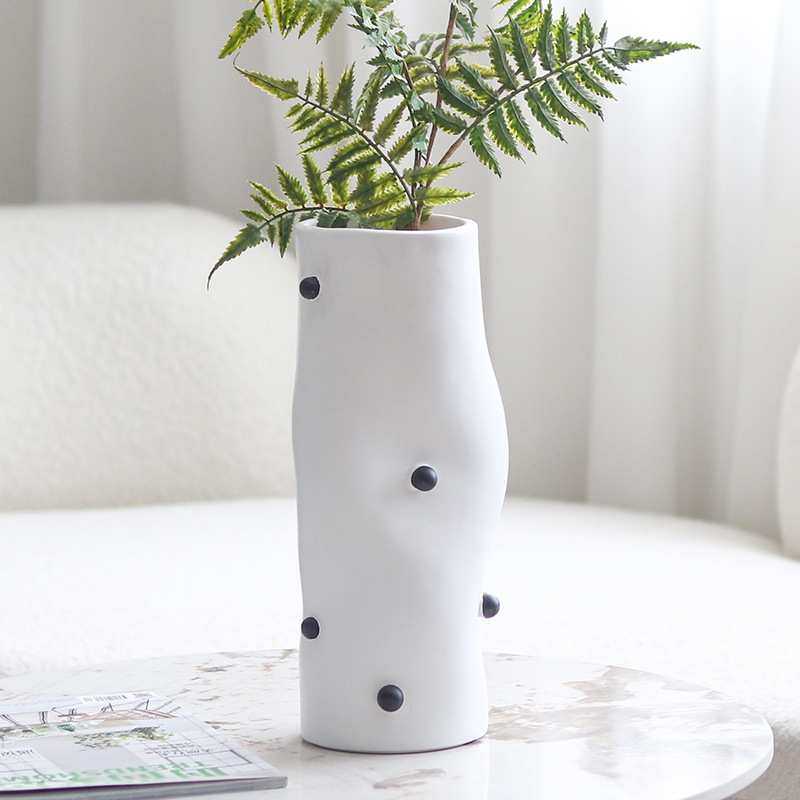 现代艺术不规则小花瓶摆件客厅酒店玄关样板房插花黑点花器装饰品,模玩/动漫/周边/娃圈三坑/桌游,模型制作工具/辅料耗材,淘宝优惠券,粉丝福利购,淘宝优惠卷