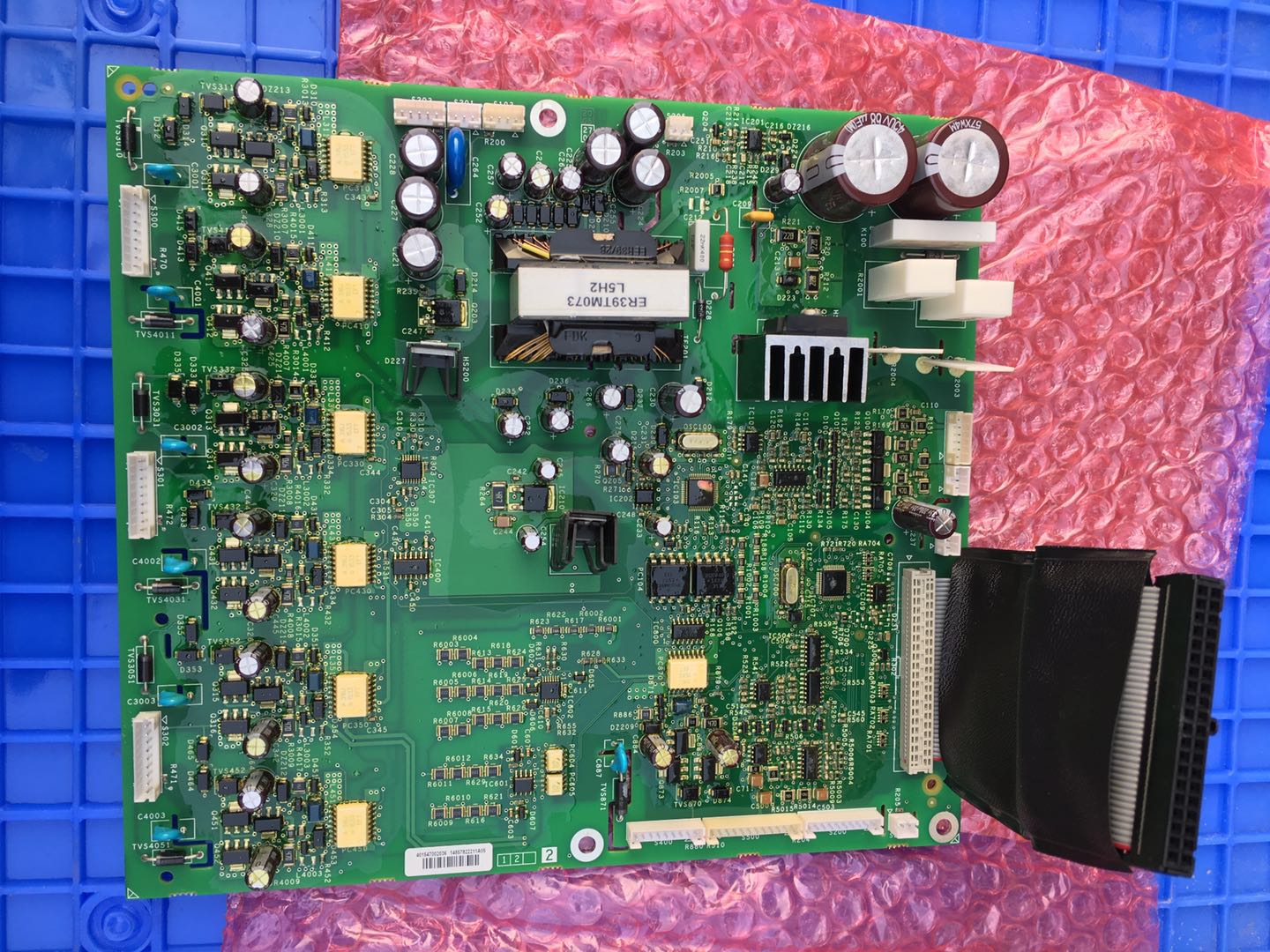 施耐德变频器ATV71和ATV61系30KW电源板驱动板VX5A1HD30N4触发板