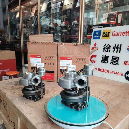 原装霍尔赛特涡轮增压器 2835143 D4043978 4937653 HE221W