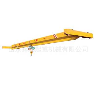 抓斗起重机俗名抓斗吊车，英文名：Grab crane / grabbing crane