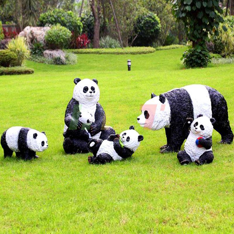 力必特熊猫玻璃钢动物雕塑公园绿地小区草坪圆雕商超大型摆件制作