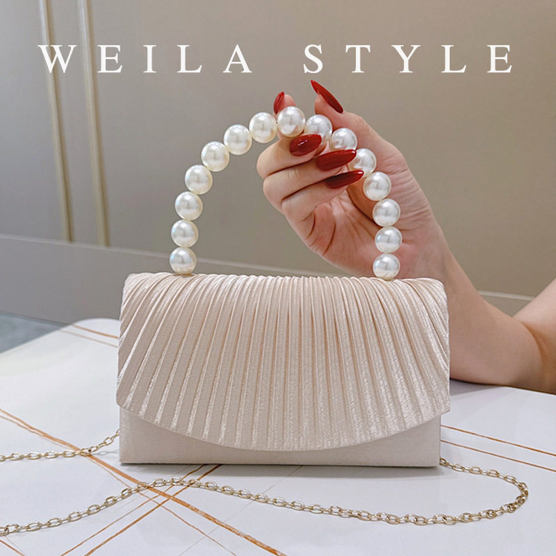 新款缎面百褶翻盖手拿包晚宴晚装名媛手提包质感典雅宴会手袋包女,箱包皮具/热销女包/男包,通用款女包,淘宝优惠券,粉丝福利购,淘宝优惠卷