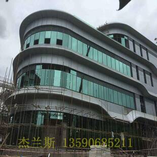 铝单板檐口造商装饰经销制作步行花街改253木纹铝格