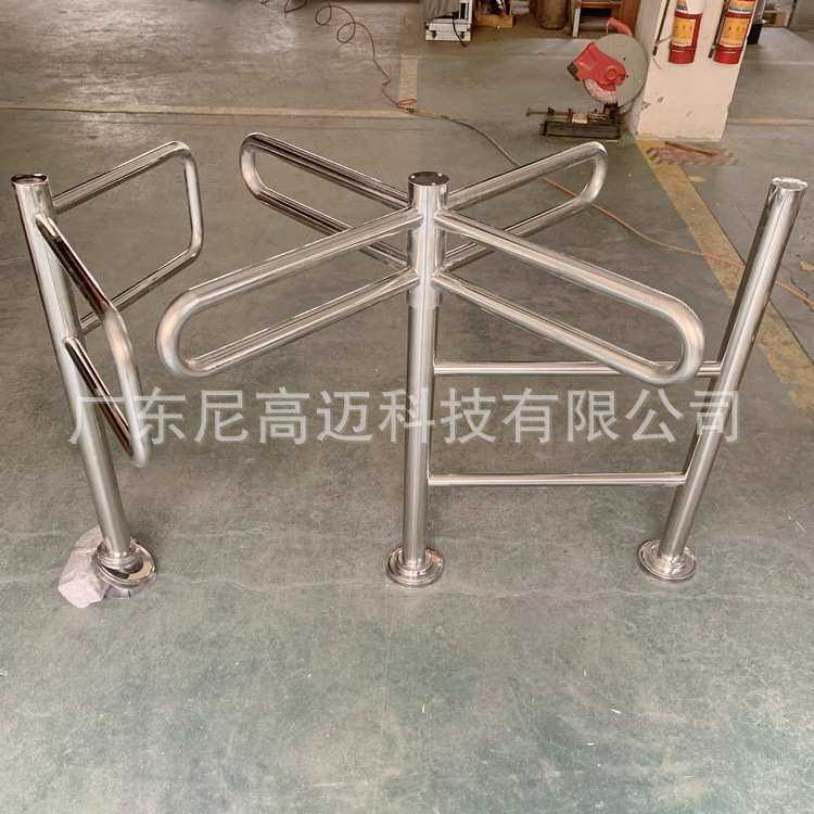 火车站疏散单项出口不锈钢门养殖场入口旋转单向通道三棍闸十字栅