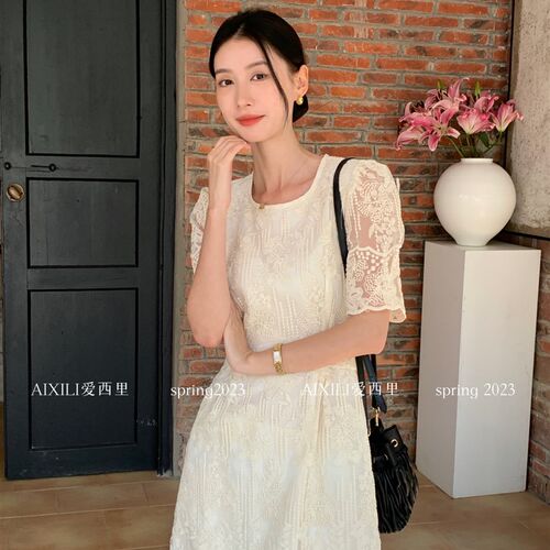 爱西里23夏季新款法式温柔蕾丝气质连衣裙女小众花边显瘦修身裙子