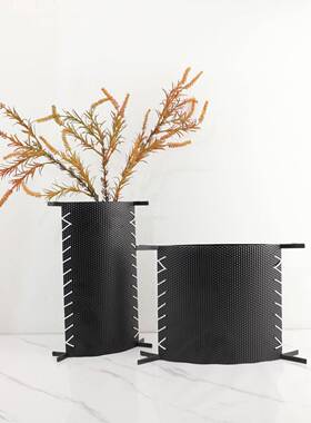 欧式创意简约黑色缝线金属皮革花器摆件样板房客厅书房家居装饰品