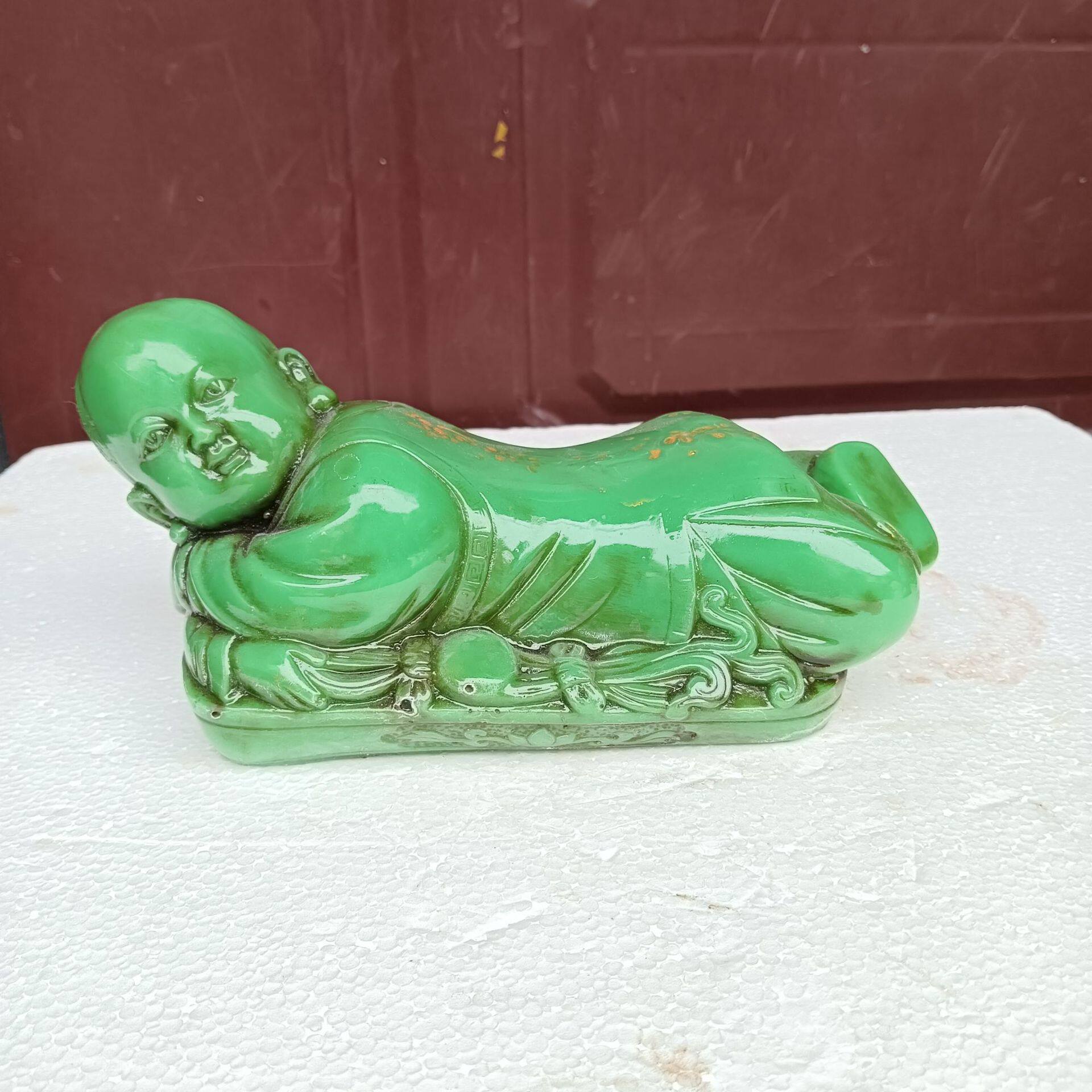 批发仿古树脂男童娃娃抱枕摆设古玩收藏夜光娃娃枕家居摆件工艺品