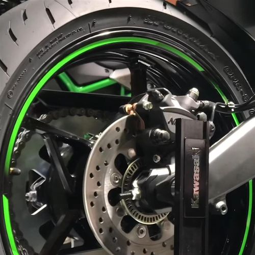 适用于川崎摩托车原厂轮毂贴纸ninja400 Z900反光防水车轮贴