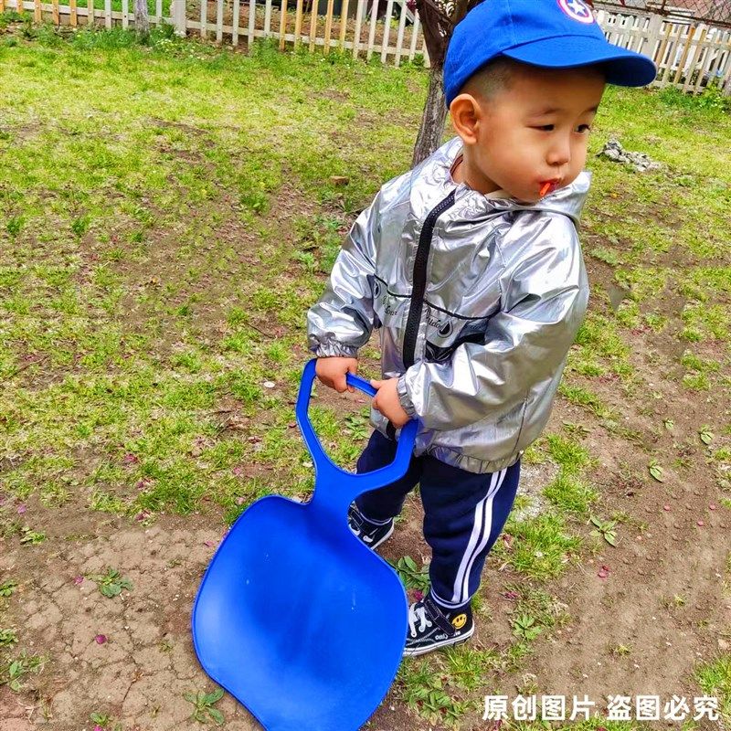 滑滑梯屁股垫儿童草地滑草板加厚草坪坐垫板耐磨户外塑料幼儿园