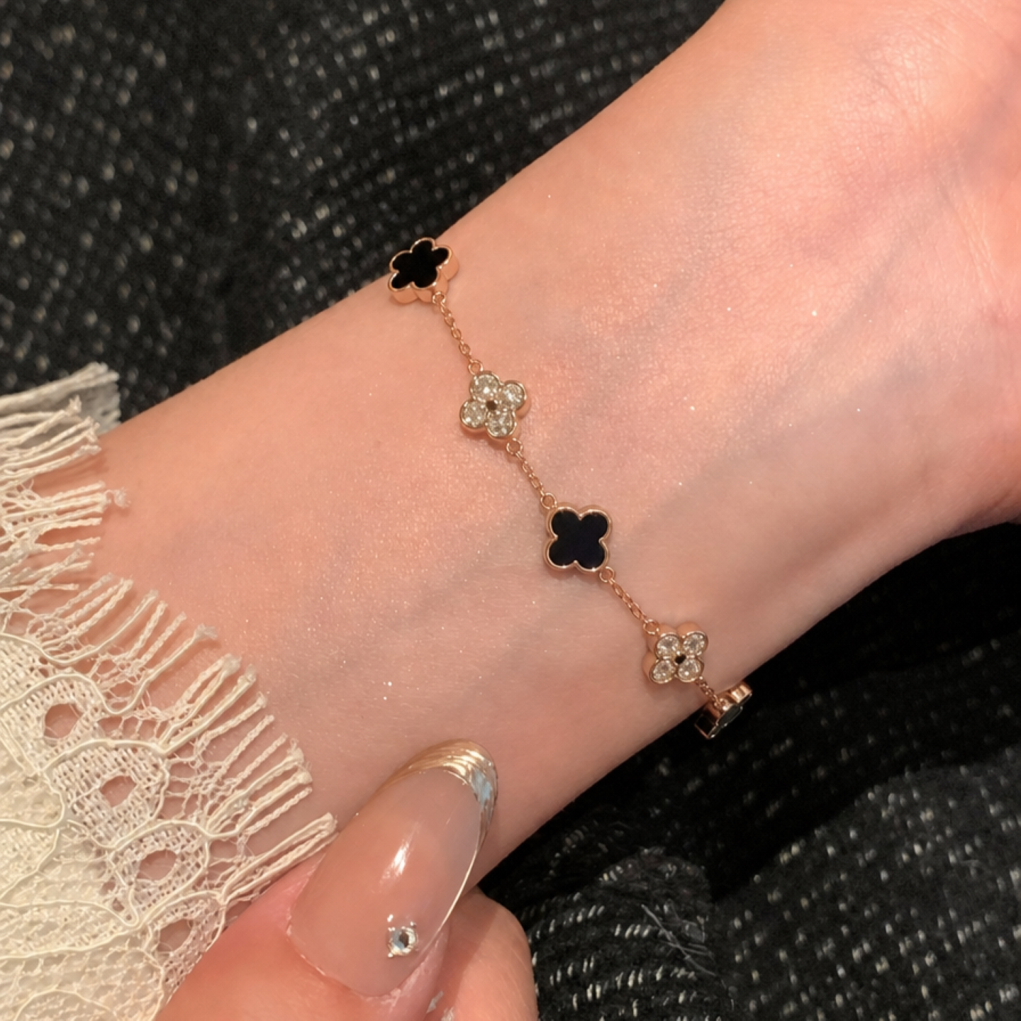AUBE晨星四叶草玛瑙925纯银手链