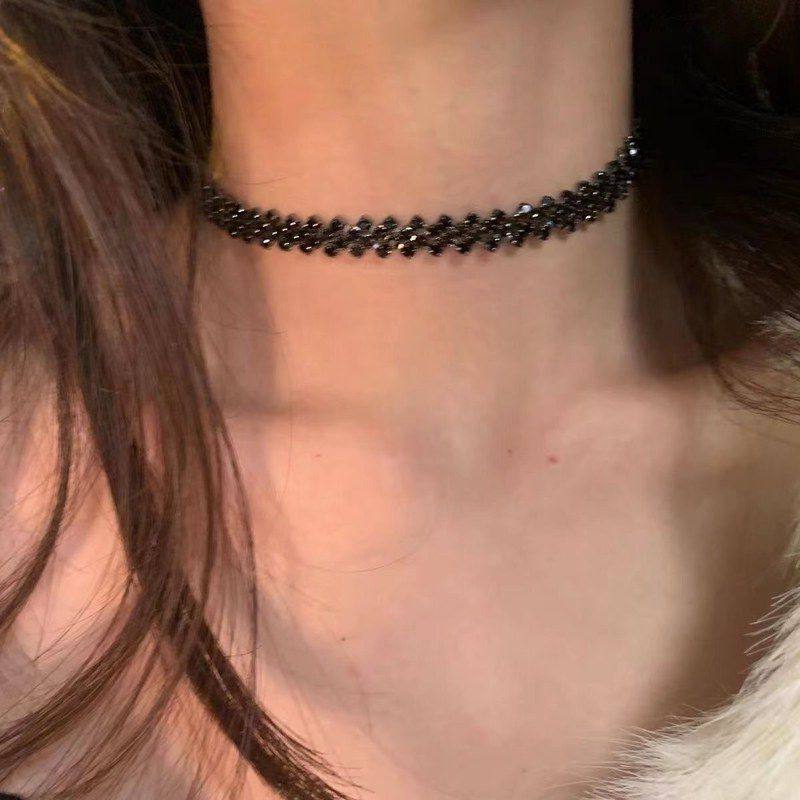 高级感黑色镶钻颈链锁骨链小众