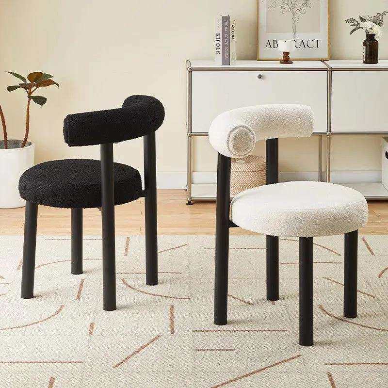 奶油风化妆凳简约卧室化妆椅小胖椅羊羔毛梳妆台椅子女生轻奢凳子,玩具/童车/益智/积木/模型,毛绒/玩偶/公仔/布艺类玩具,淘宝优惠券,粉丝福利购,淘宝优惠卷