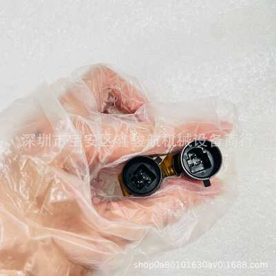 压力感测器YNPT1/4/3/81/8D适CUMMINS康明斯6BT发动机油压传感器