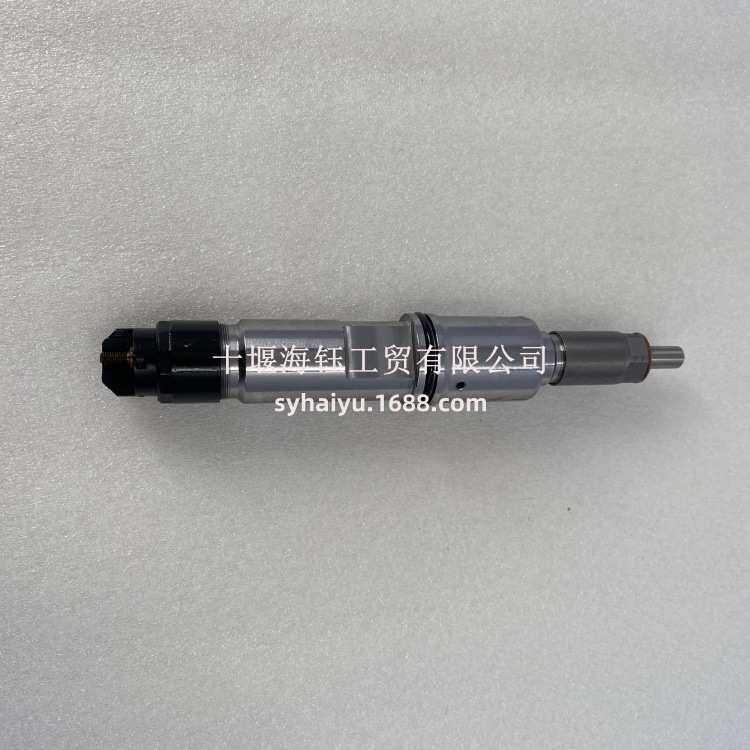 适用于东风商用车柴油发动机共轨喷油器0445120142