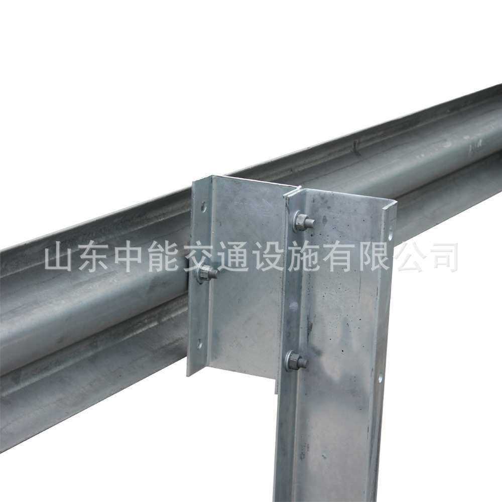 厂家直销高速公路热镀锌波形护栏U型立柱道路隔离防撞护栏U型立柱