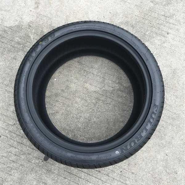 轿车改装单导向花纹55R16轮胎205 215/45R17人字形255 26535r18ZR