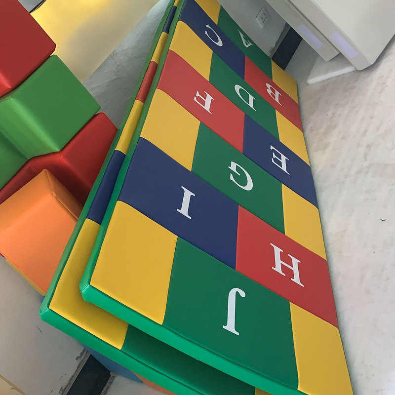 精品出口PU皮数字软垫跳垫幼体园软体训练爬垫行儿能馆感统地垫